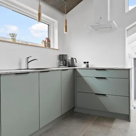 Holiday home 4 Bedroom Amazing In *