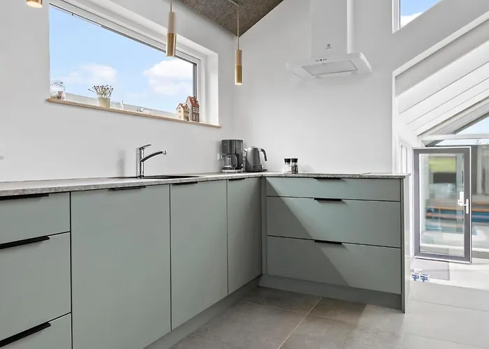 Holiday home 4 Bedroom Amazing In *