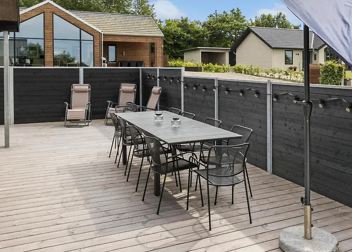 Holiday home 4 Bedroom Amazing In *