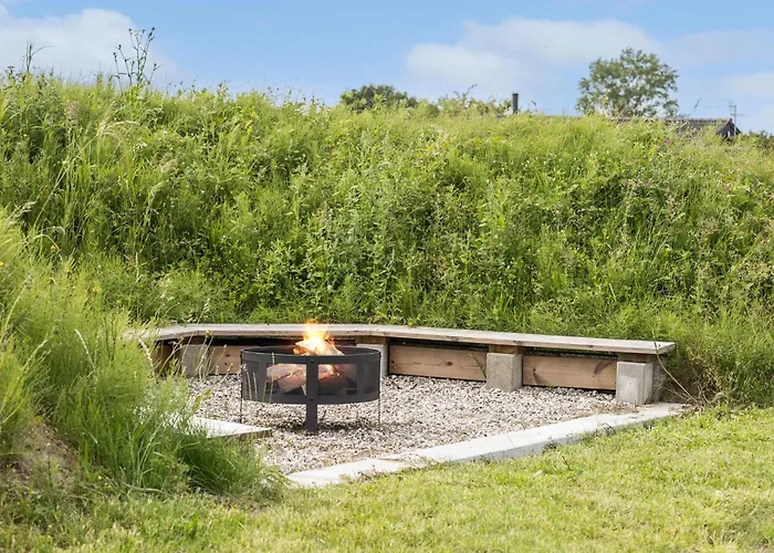 Holiday home 4 Bedroom Amazing In